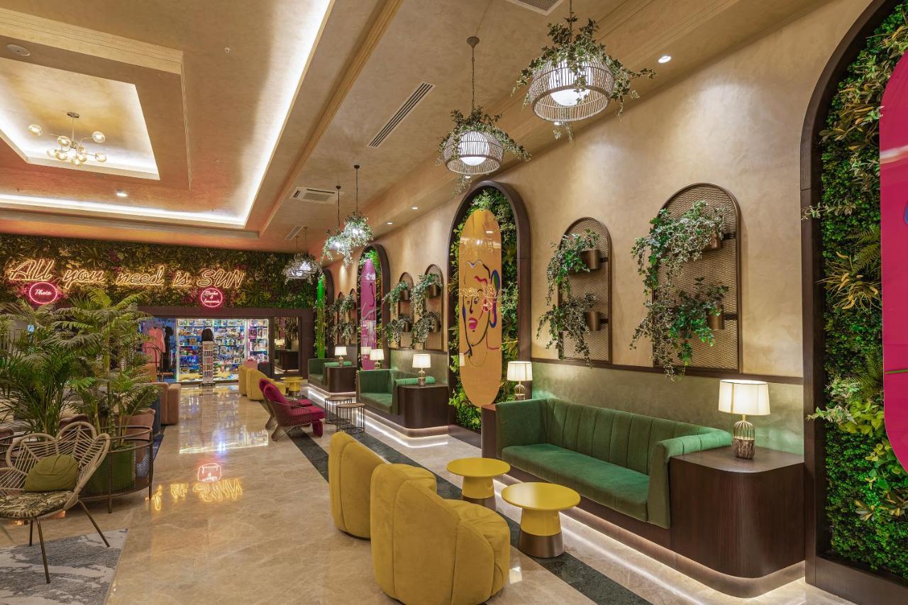 Megasaray Westbeach Otel 5*